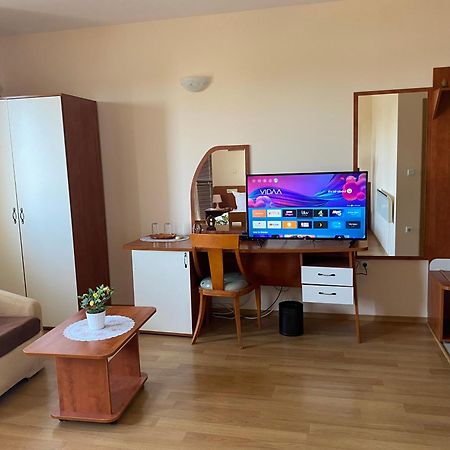 Guest House Golden Flake Bŭlgarevo Eksteriør billede