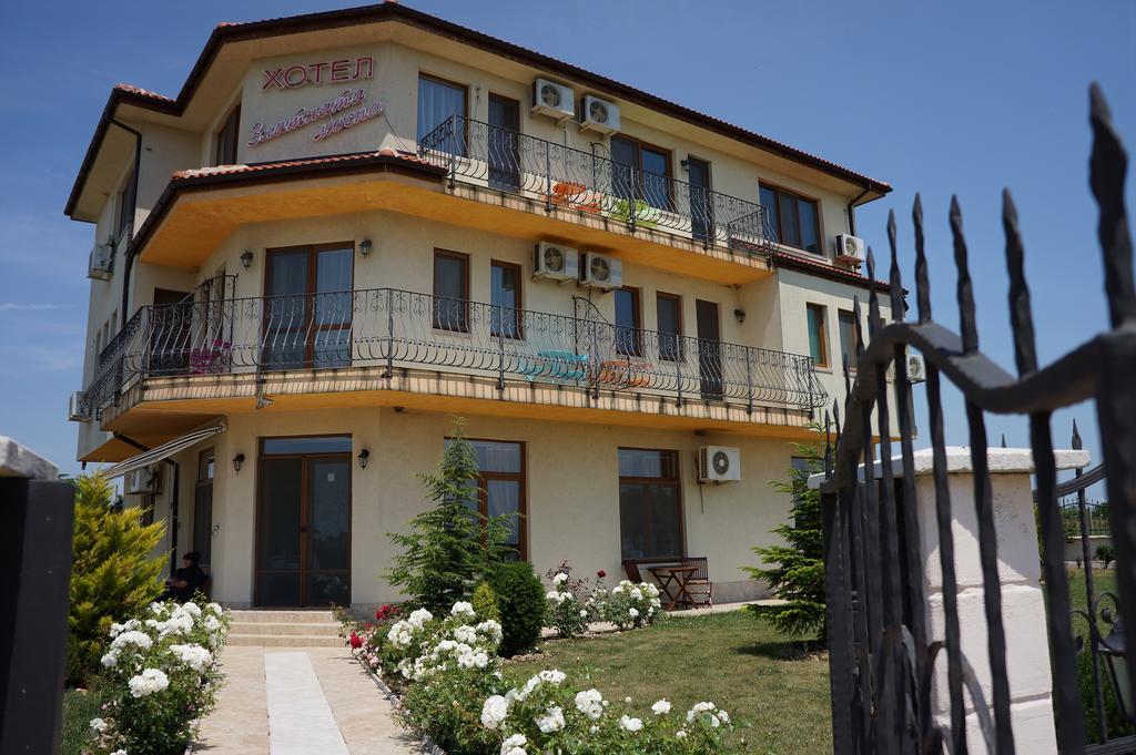 Guest House Golden Flake Bŭlgarevo Eksteriør billede